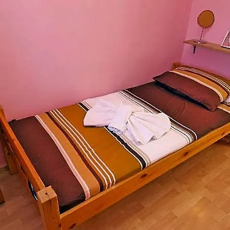 879 بوريتش