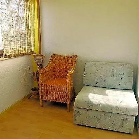 879 فندق 4*